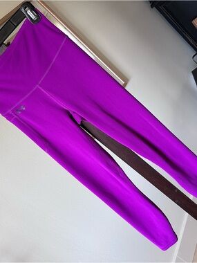 Under Armour Magenta/Purple Motion Leggings
